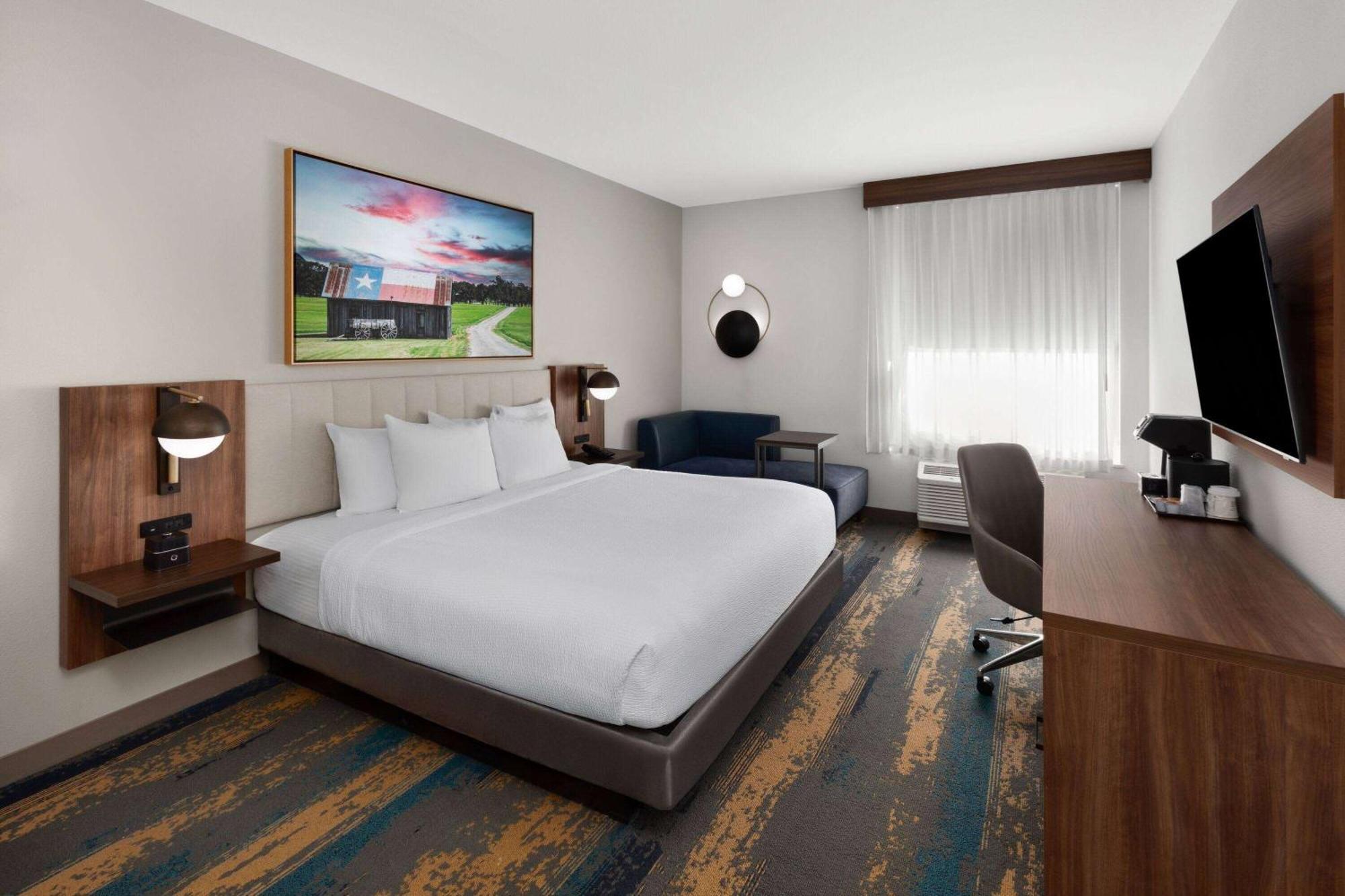 La Quinta Inn & Suites By Wyndham San Antonio At The Rim Экстерьер фото